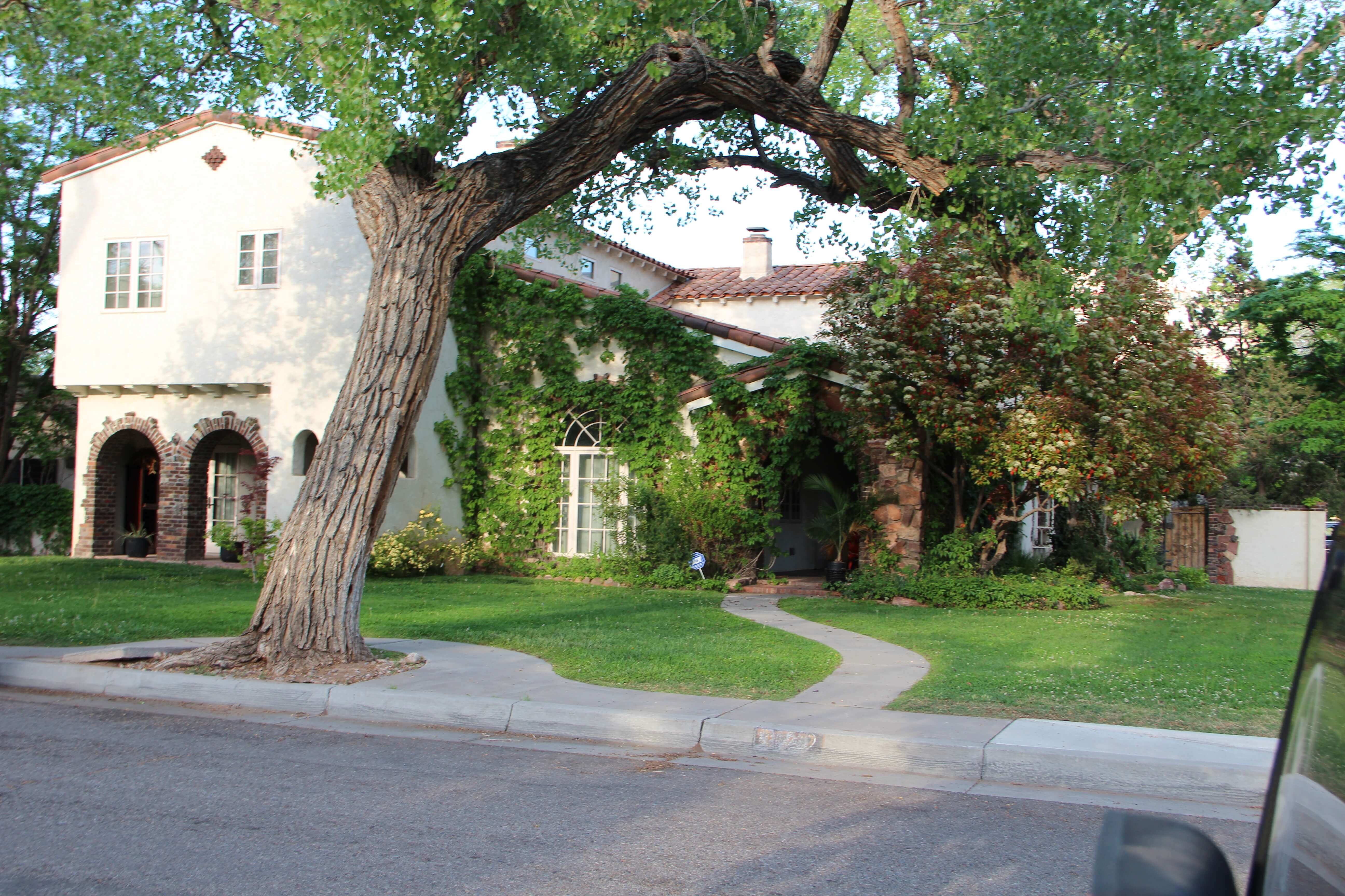 jesse-pinkmans-house-on-16th-street-albuquerque